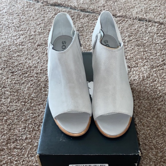 Sorel Nadia Booties - Picture 2 of 5